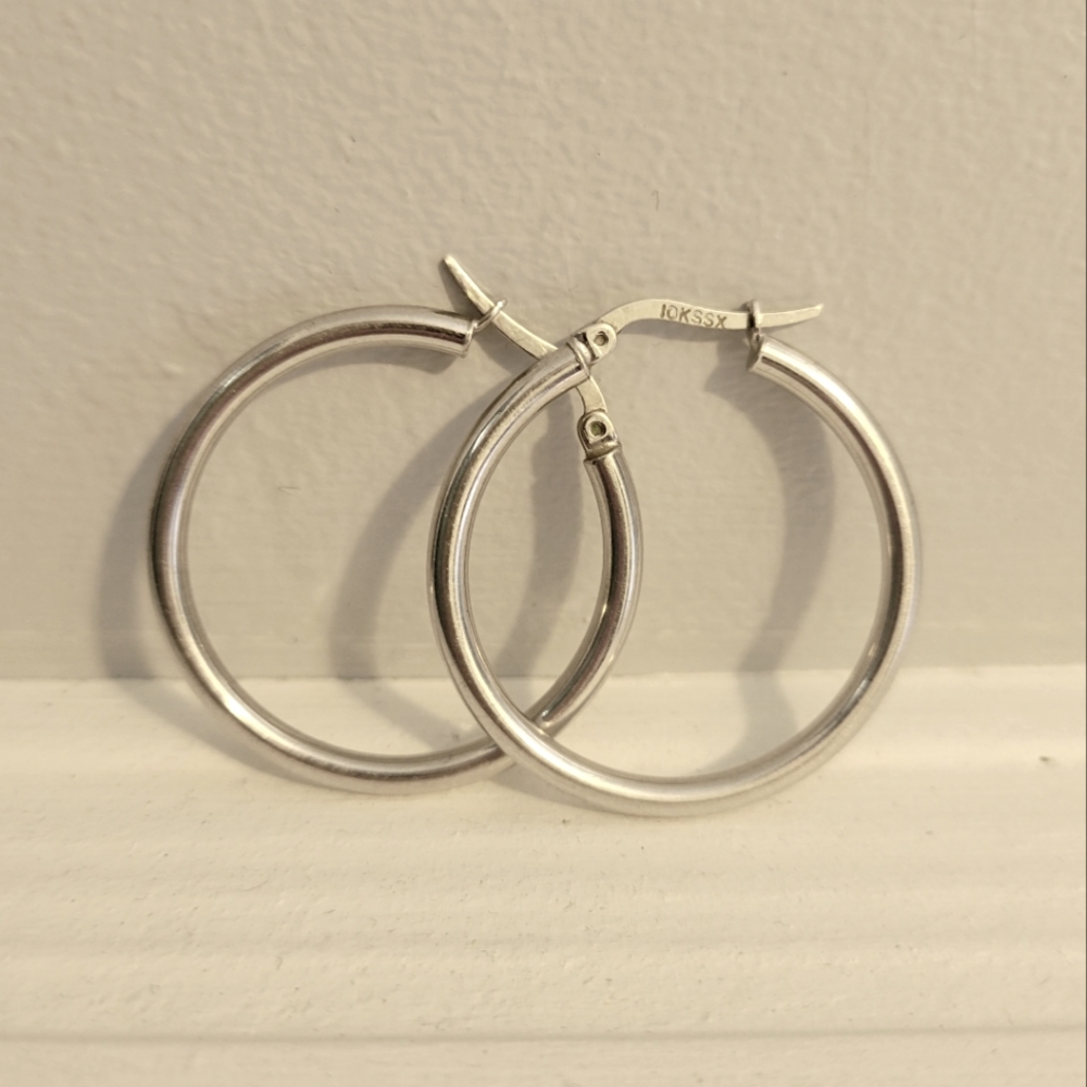 10K White Gold Hoops 3cm